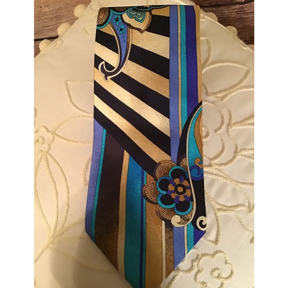 Men’s EnRico GUCCINi 100% all silk tie